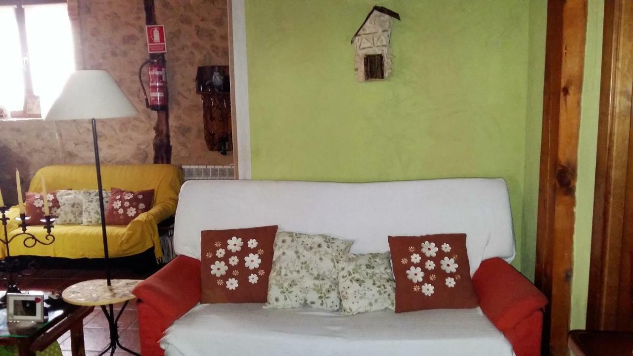 Bed and Breakfast Casa Rural Calle Real Торремоча-де-Аильон Экстерьер фото