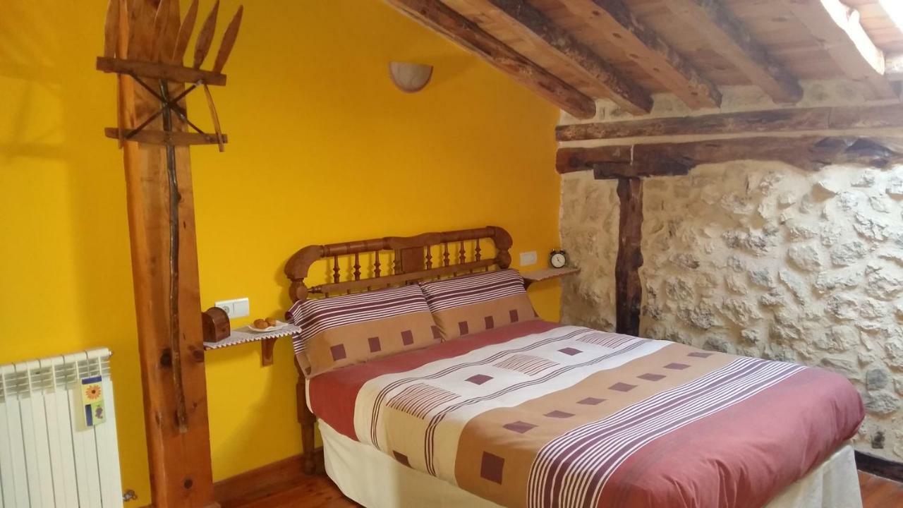 Bed and Breakfast Casa Rural Calle Real Торремоча-де-Аильон Экстерьер фото