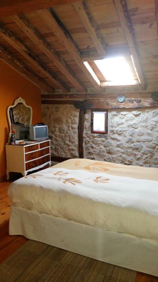 Bed and Breakfast Casa Rural Calle Real Торремоча-де-Аильон Экстерьер фото