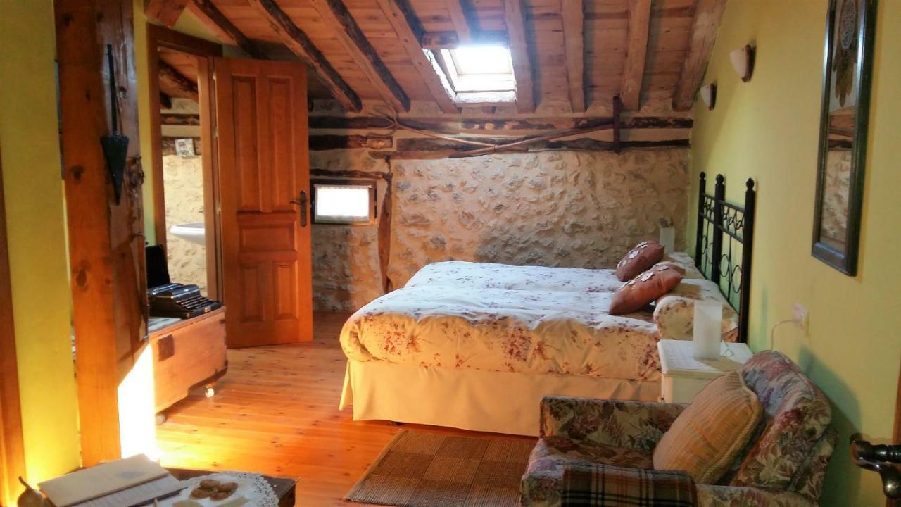 Bed and Breakfast Casa Rural Calle Real Торремоча-де-Аильон Экстерьер фото